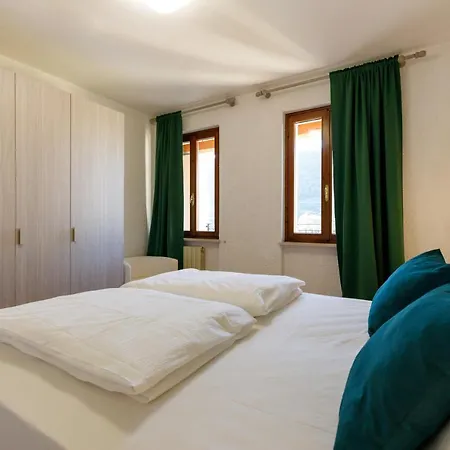 Rustico * Garda (Verona)