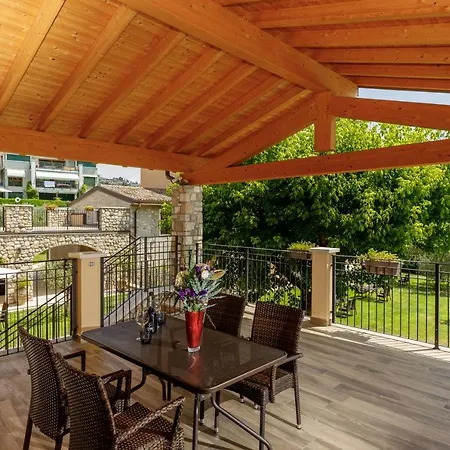 Rustico * Garda (Verona)