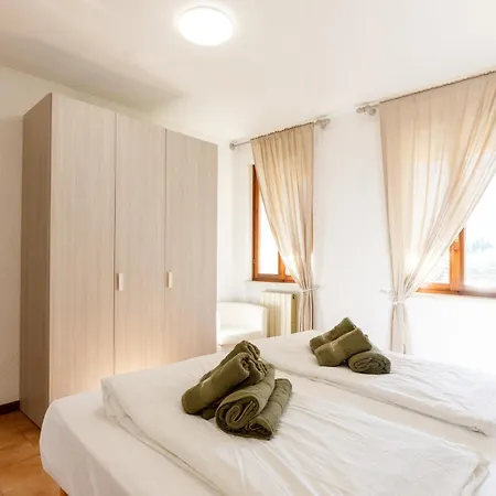 Rustico Garda (Verona)